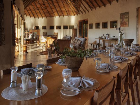 Nxai Pan - Dining